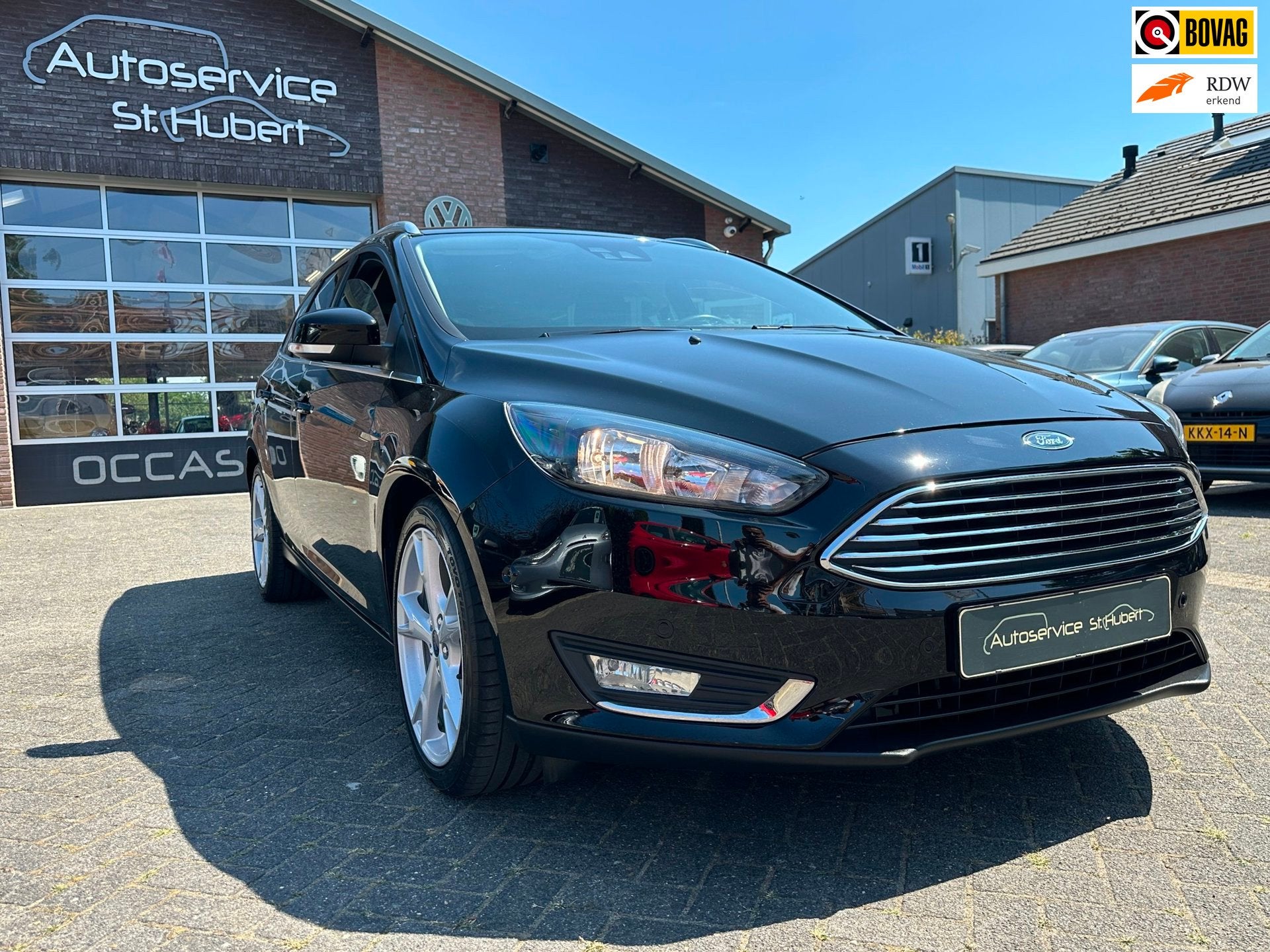 Ford Focus Wagon 1.5 Titanium, Auto's, Stof, 150 pk, Zwart, Handgeschakeld