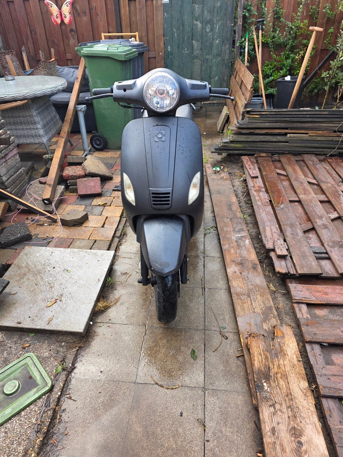 Een mooie scooter, Fietsen en Brommers, Snorfietsen en Snorscooters, Ophalen of Verzenden, Benzine, Overige merken