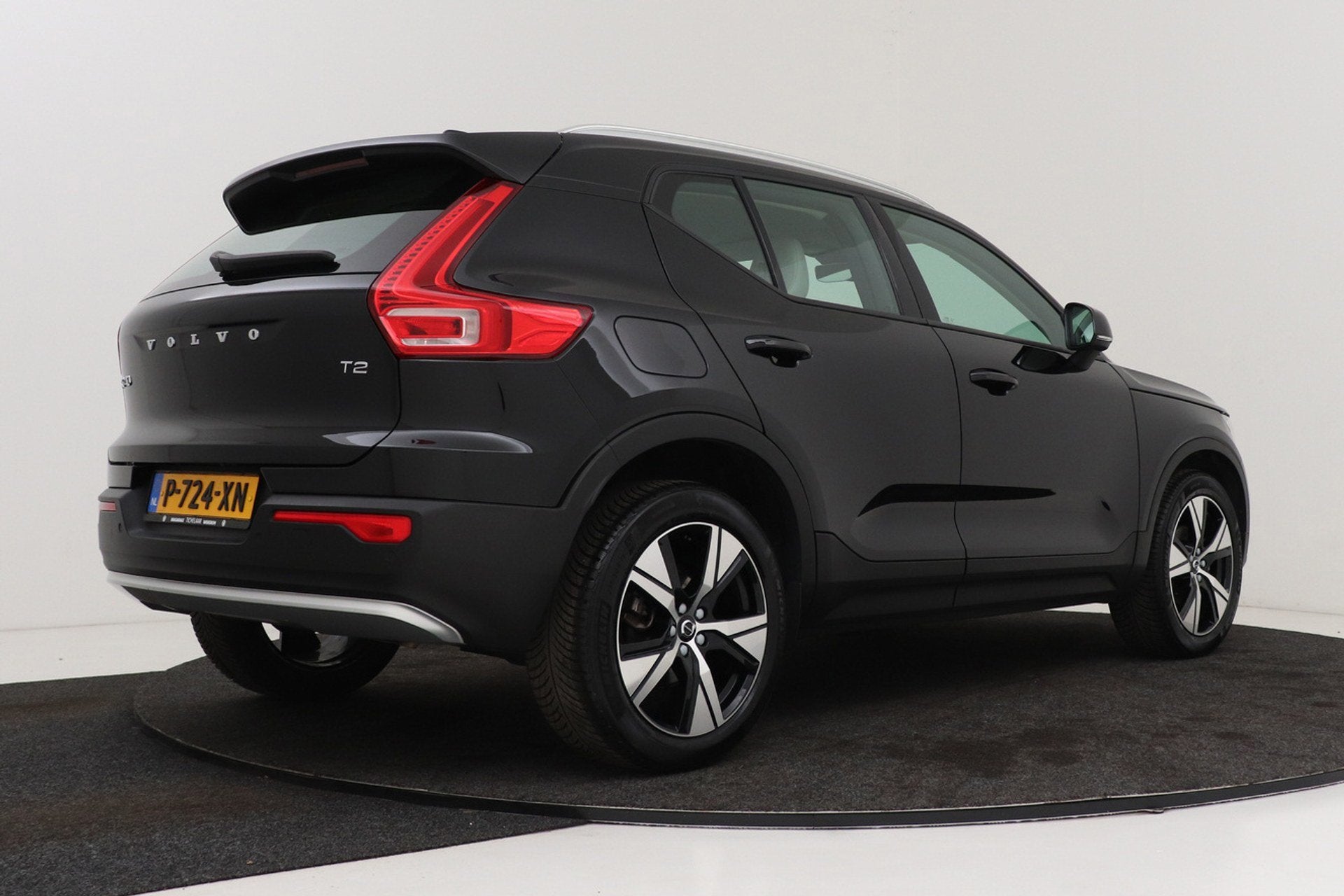 Volvo XC40 1.5 T2 Core | Camera | Org NL | Facelift | Leer |, Auto's, Voorwielaandrijving, Gebruikt, Euro 6, 129 pk