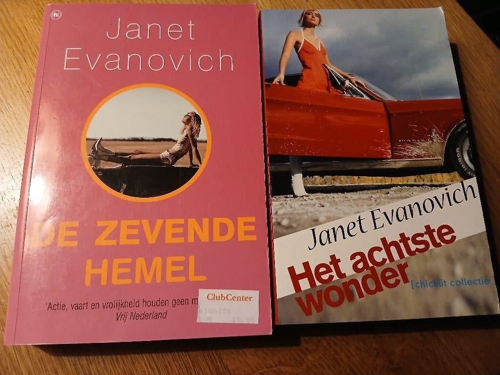 JANET EVANOVICH De Zevende Hemel / Het Achtste Wonder, Boeken, Thrillers, Ophalen of Verzenden, Gelezen