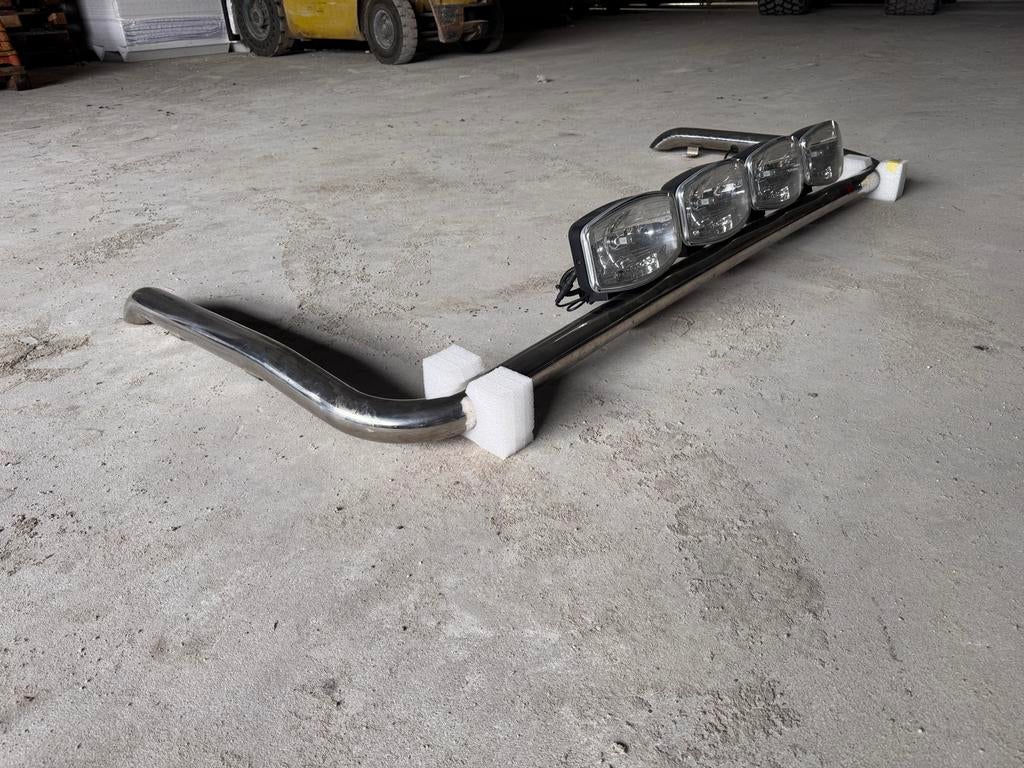 Dakbeugel met verstralers - Volvo FH4, Ophalen, Gebruikt, Universele onderdelen