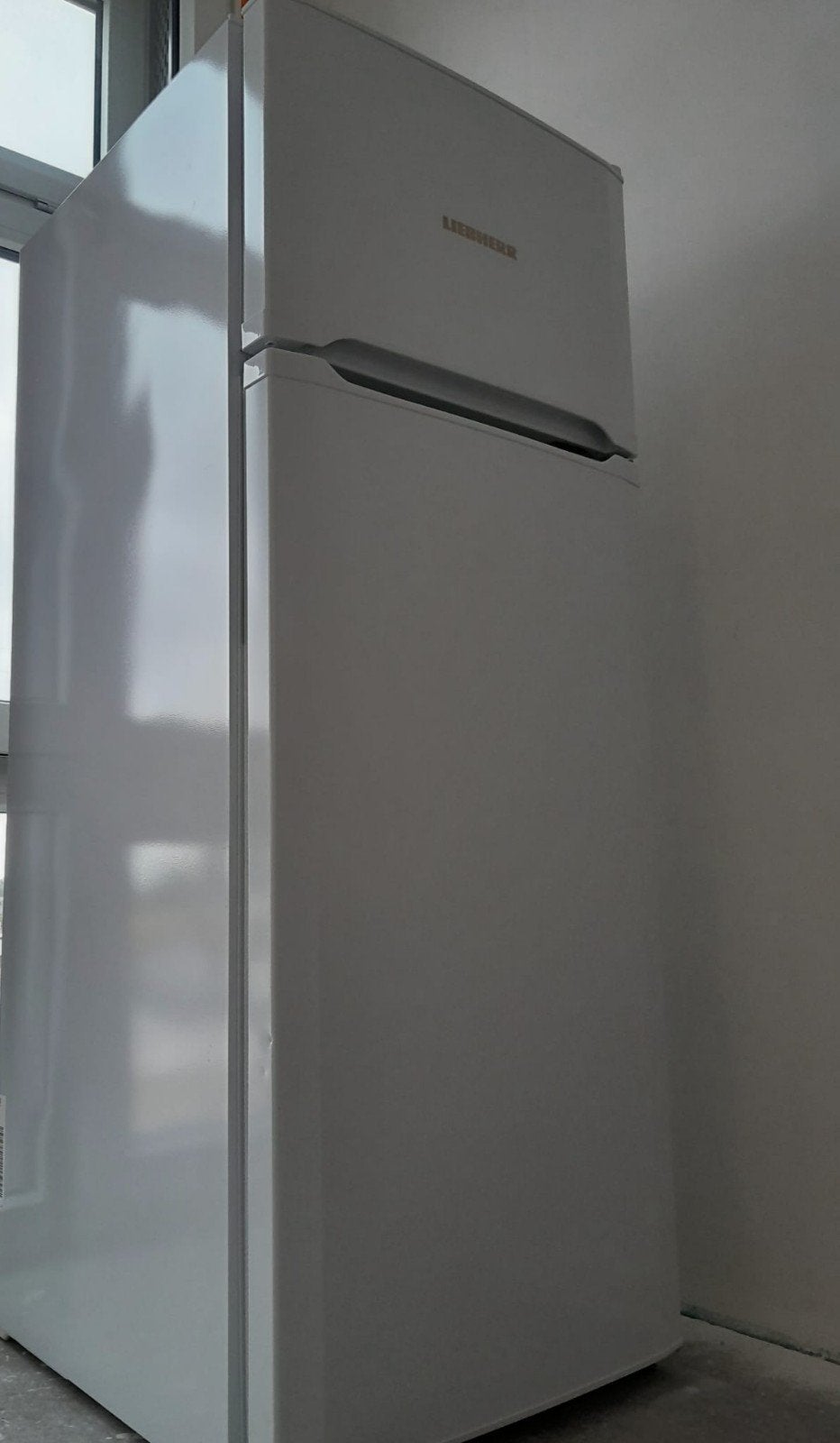 Liebherr CTE 2531 - Dubbeldeurs koelkast, Ophalen, 200 liter of meer, Zo goed als nieuw, Energieklasse A of zuiniger