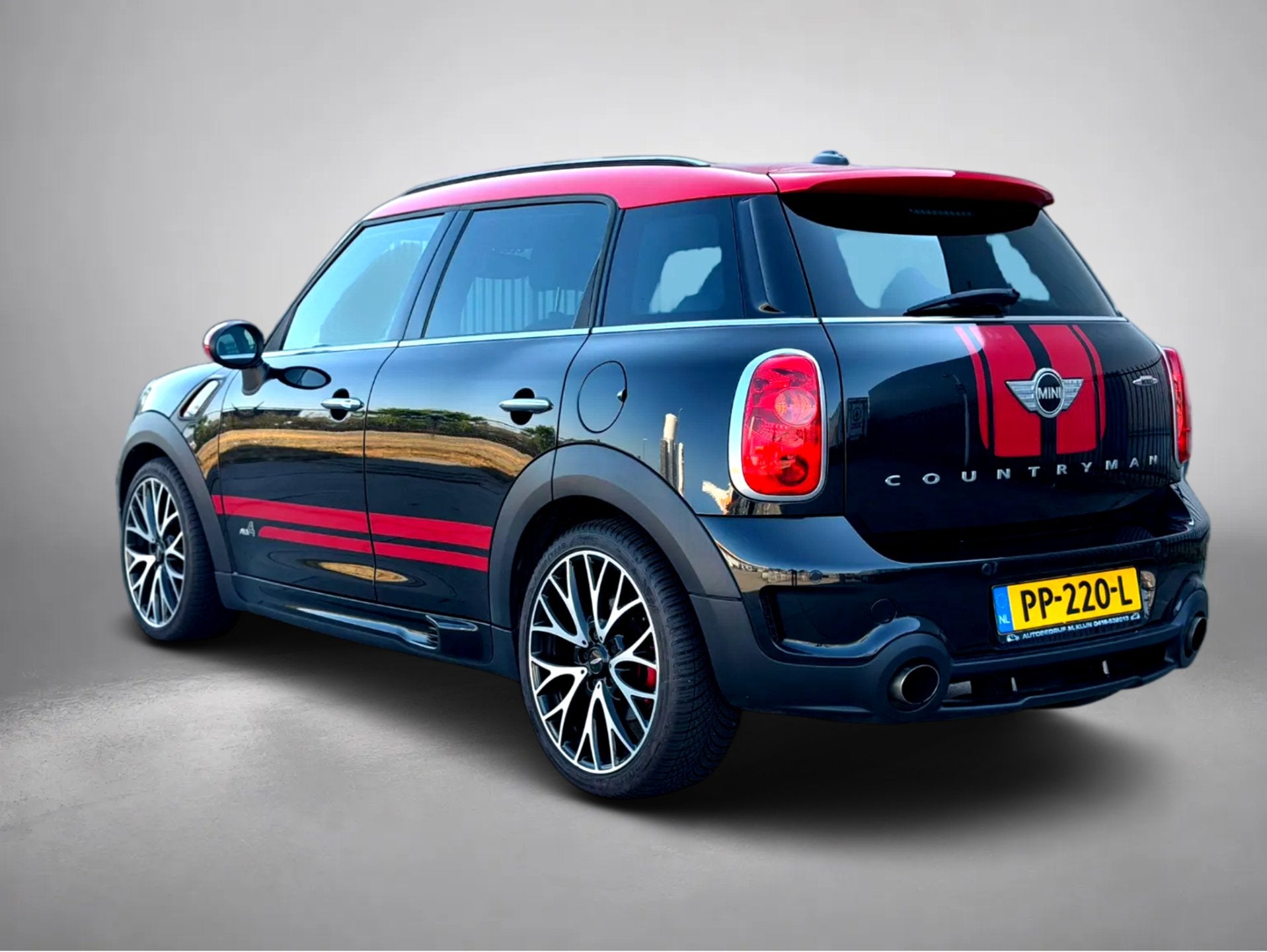 Mini Countryman 1.6 John Cooper Works ALL4 LAGE KM! | 218PK, Auto's, Gebruikt, Zwart, Zwart, Vierwielaandrijving