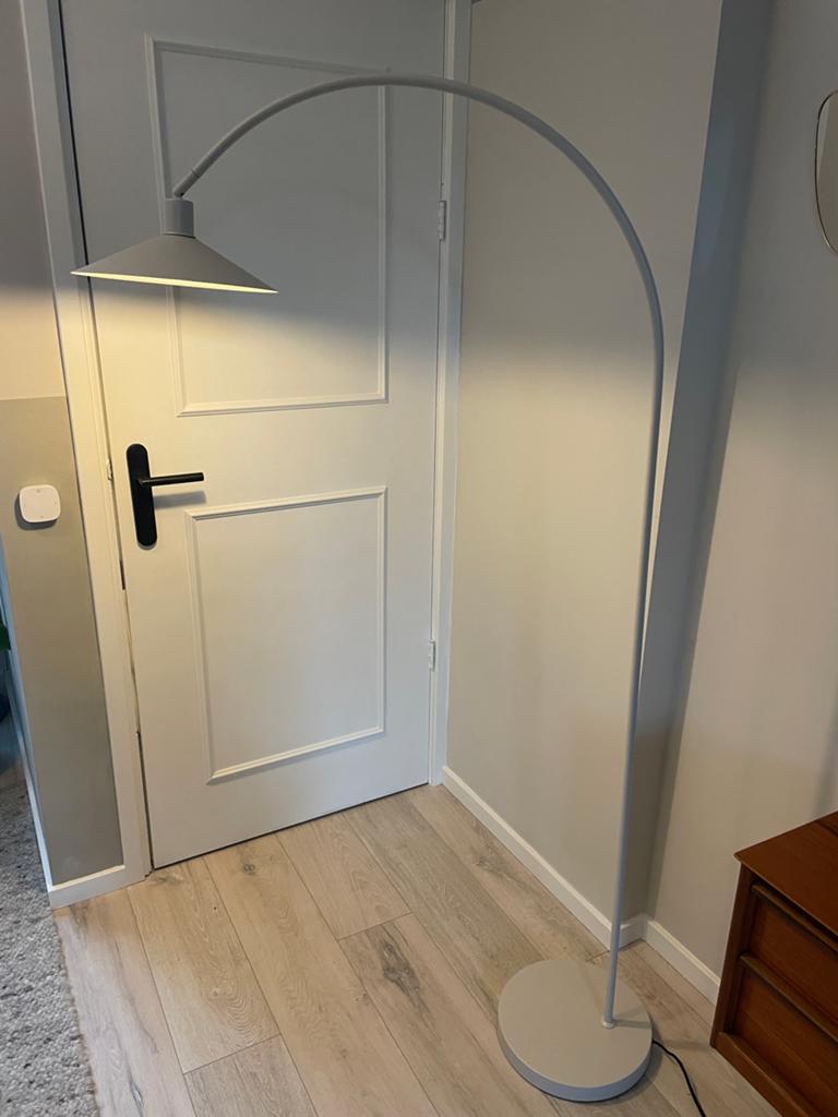 Vloerlamp beige modern/Japandi/Scandinavisch, Huis en Inrichting, Lampen | Vloerlampen, Ophalen, Zo goed als nieuw, Metaal, 150 tot 200 cm