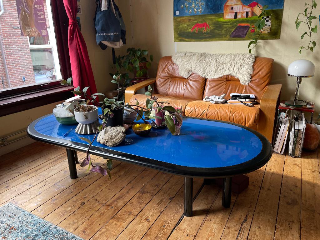 Blauwe stalen koffietafel, Doet denken aan Miro., 75 cm of meer, Overige vormen, Ophalen