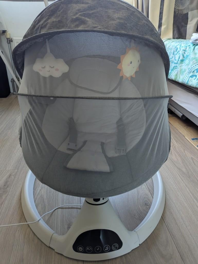 schommelstoel baby - bebes first baby elektrische wipstoel, Ophalen, Zo goed als nieuw, Overige typen