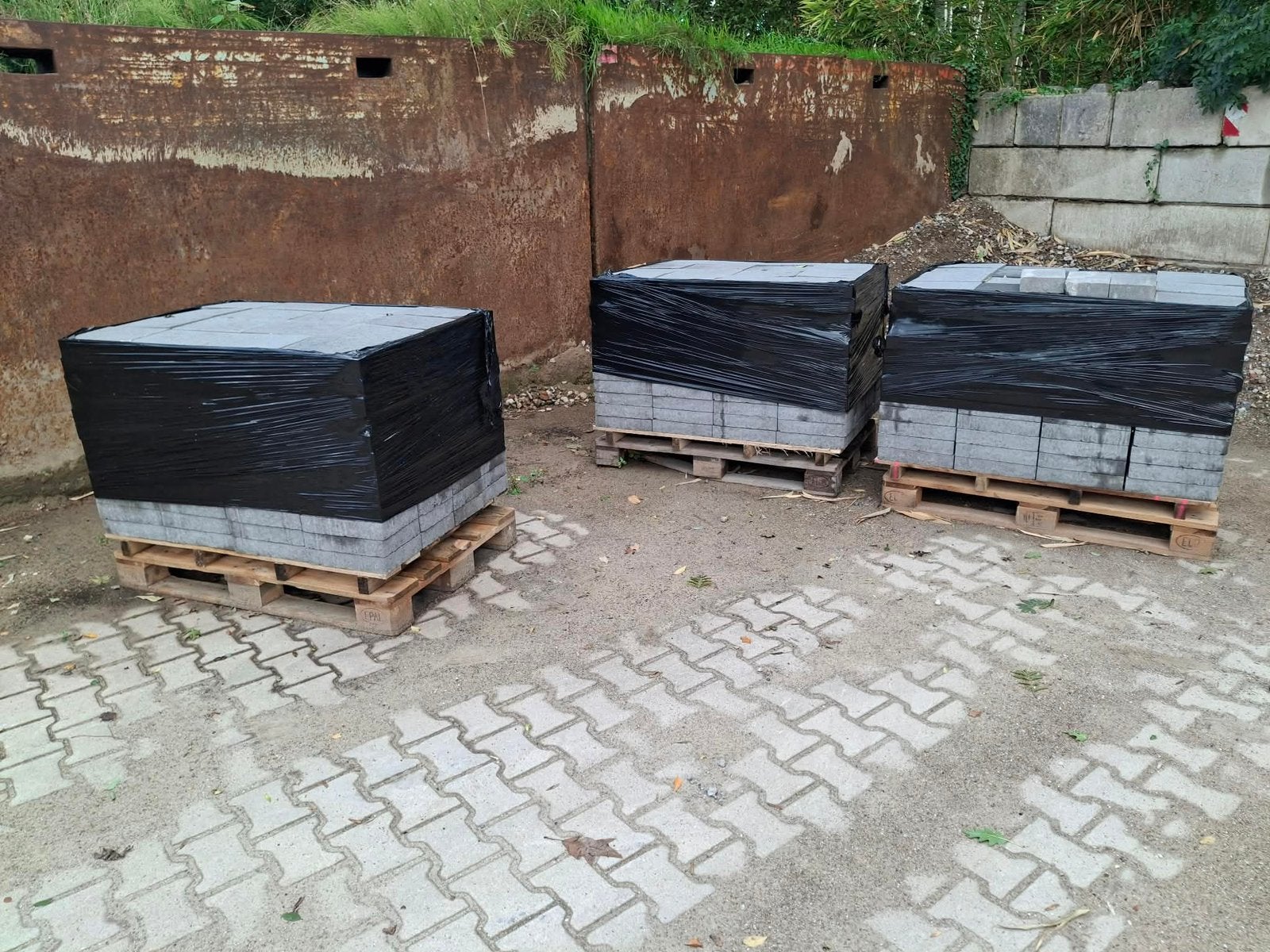 Actie opruiming!! 20x30 betontegels, Tuin en Terras, Ophalen, Zo goed als nieuw