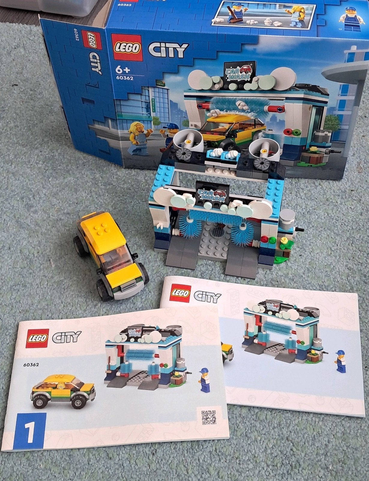 LEGO City Carwash met auto en instructieboekjes, Ophalen, City, Lego, Zo goed als nieuw