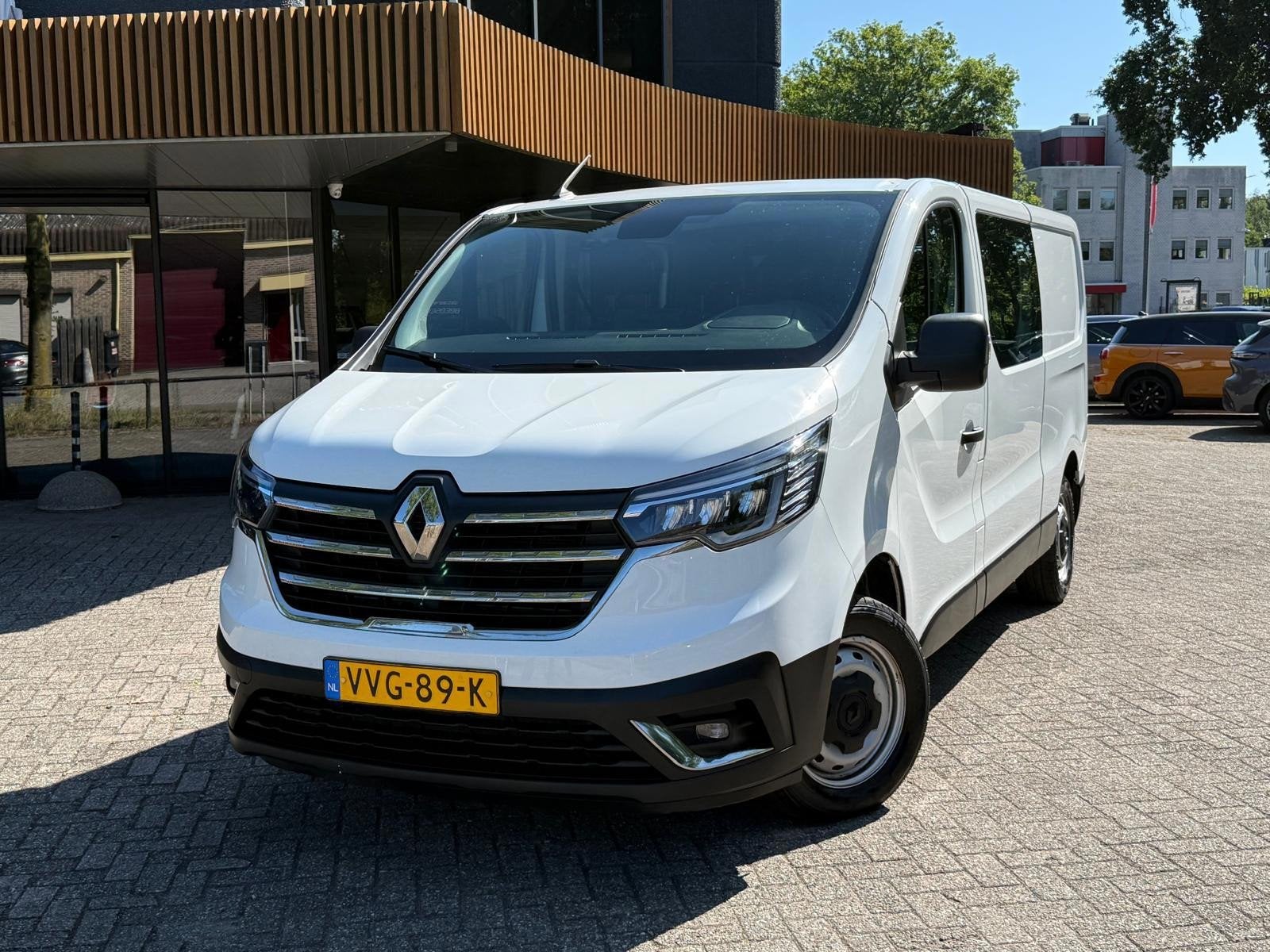 Renault Trafic 2.0 dCi 130 T29 L2H1 DC Comfort|EXCL.BTW|Rijk, Auto's, Bestelauto's, Voorwielaandrijving, Stof, Gebruikt, 4 cilinders