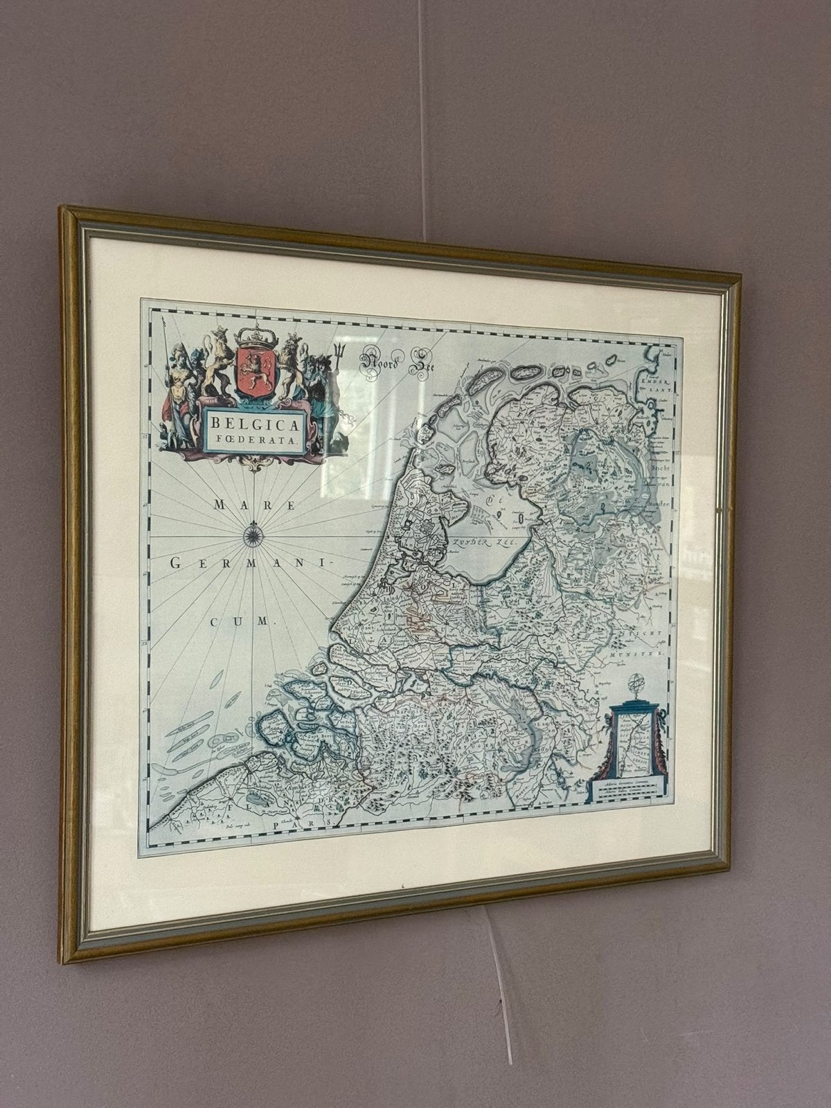 Antieke kaart 'Belgica Foederata' in lijst, Antiek en Kunst, Ophalen