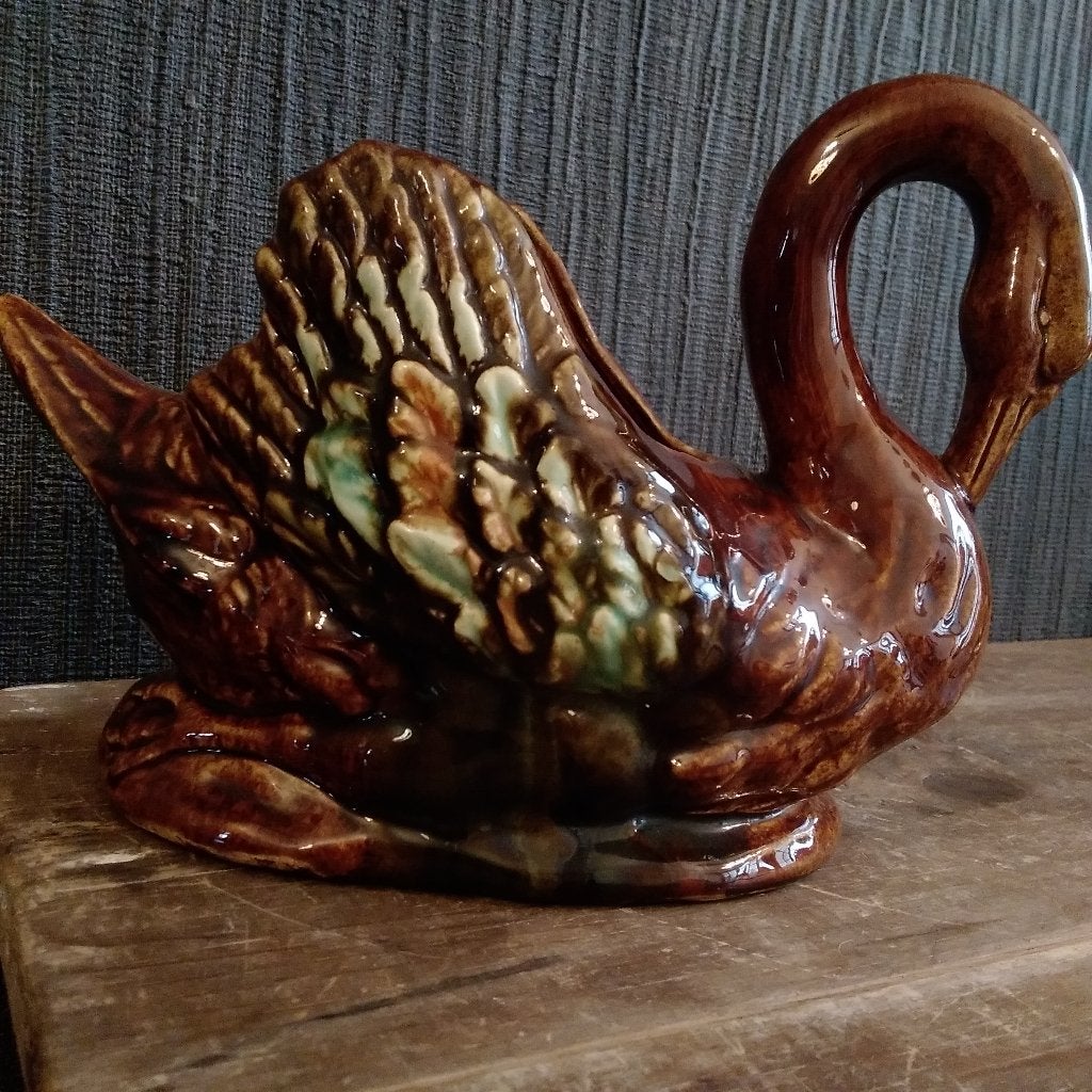 Oude keramische zwaan. Made in Belgium, Antiek en Kunst, Verzenden