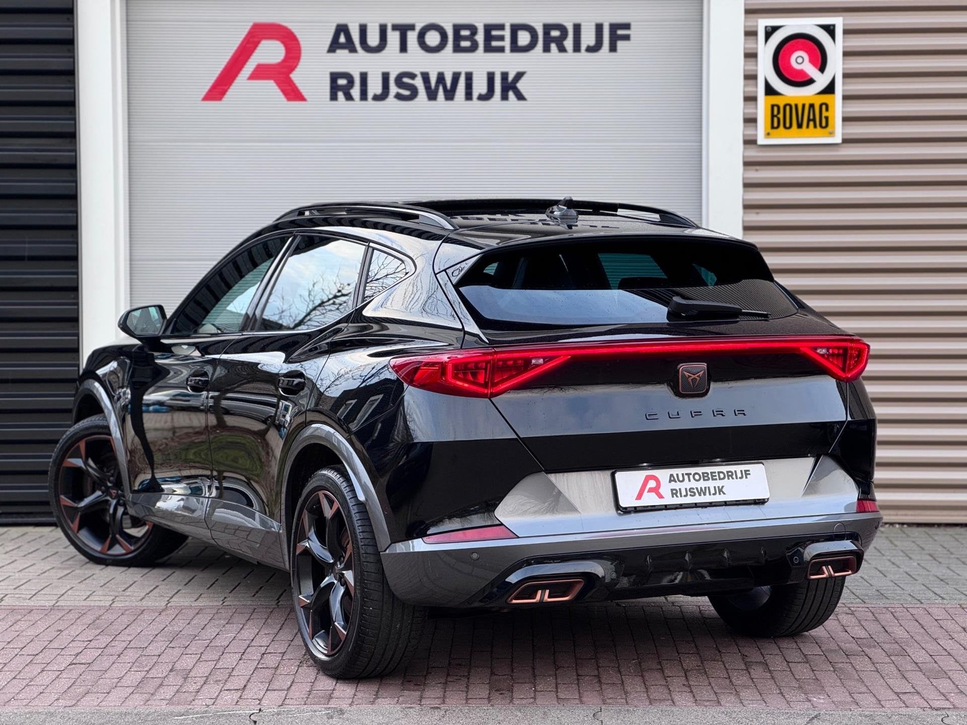 Cupra Formentor 1.4 e-Hybrid VZ Performance Pano/Memory/Came, Auto's, Gebruikt, Euro 6, 4 cilinders, Verwarmde buitenspiegels
