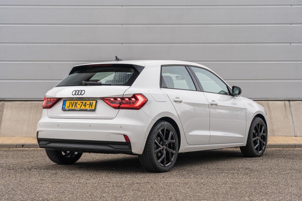 Audi A1 Sportback 30 TFSI 115pk S tronic Pro Line | Smartpho, Auto's, Stof, 116 pk, Wit, Bedrijf