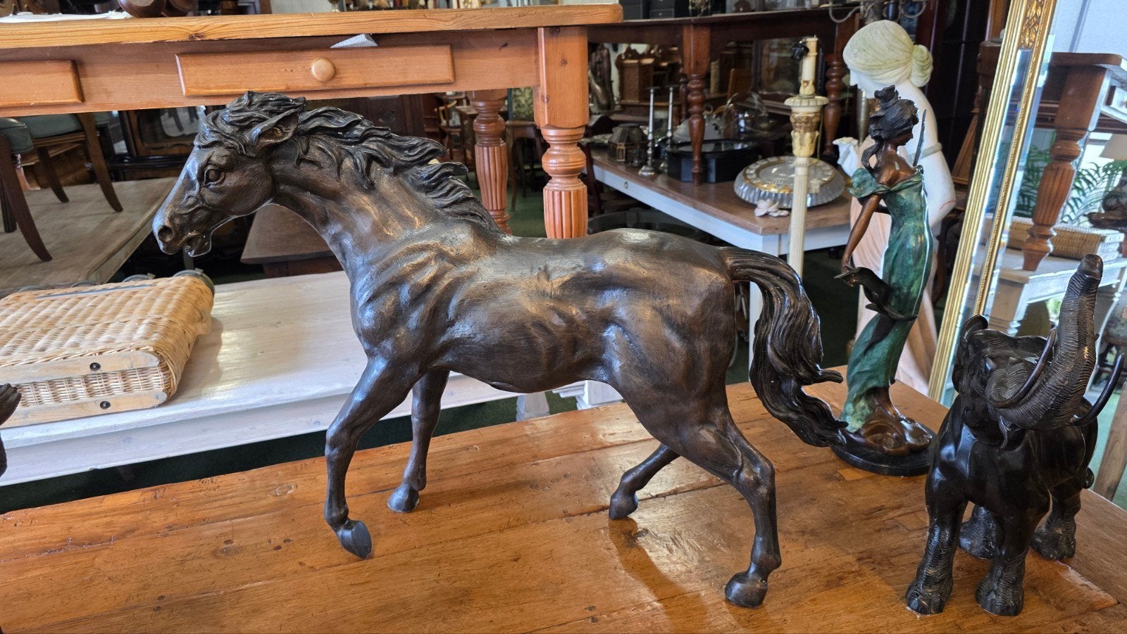 Groot antiek bronzen paarden beeld, Ophalen