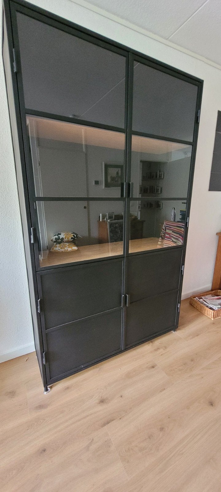 Goosens Vitrinekast Metallo, Ophalen, 100 tot 150 cm, 200 cm of meer, Glas