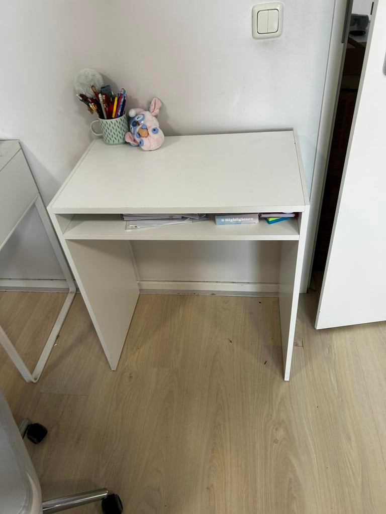 Bureau wit ikea, Huis en Inrichting, Bureaus, Ophalen, Zo goed als nieuw
