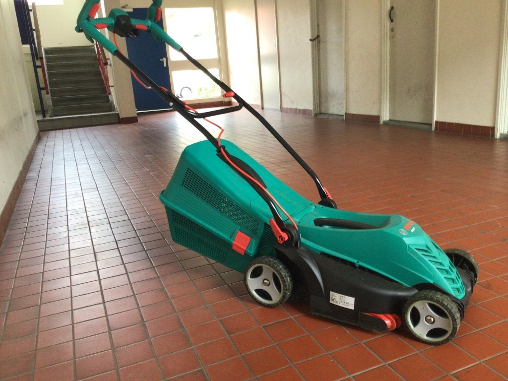 Bosch ARM 37 elektrische grasmaaier met opvangbak, Tuin en Terras, Grasmaaiers, Ophalen, Cirkelmaaier, Elektrische grasmaaier