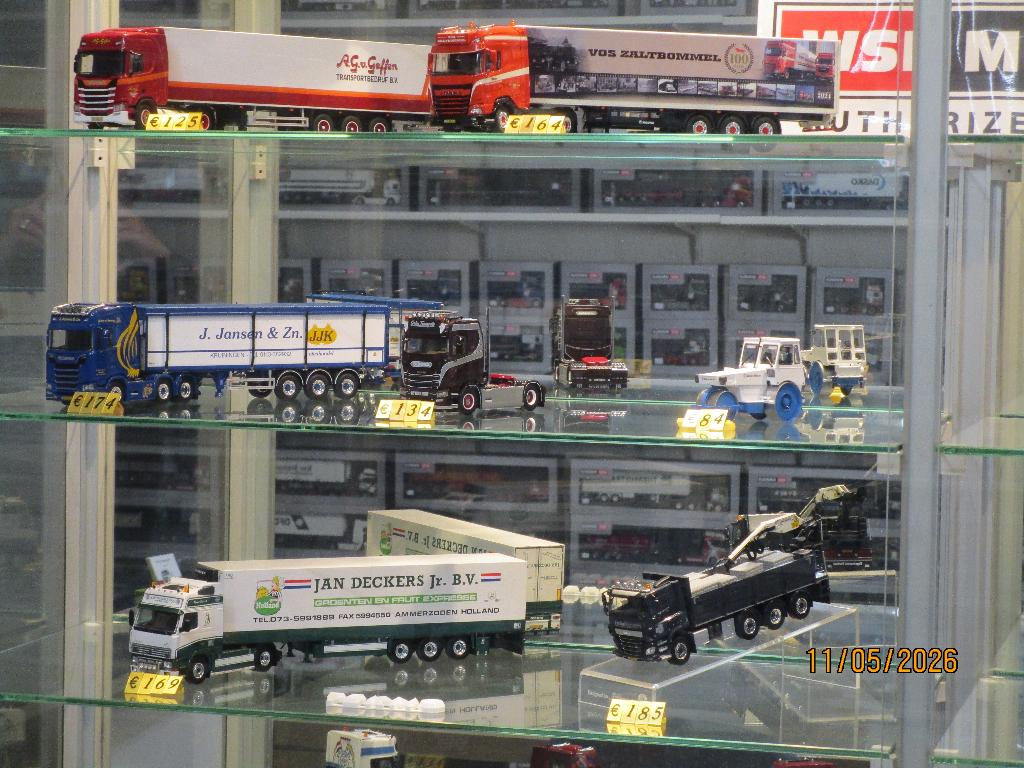Onze Wsi Shop is zaterdag en Zondag gewoon open, Hobby en Vrije tijd, Modelauto's | 1:50, Ophalen, Nieuw, Bus of Vrachtwagen, Wsi
