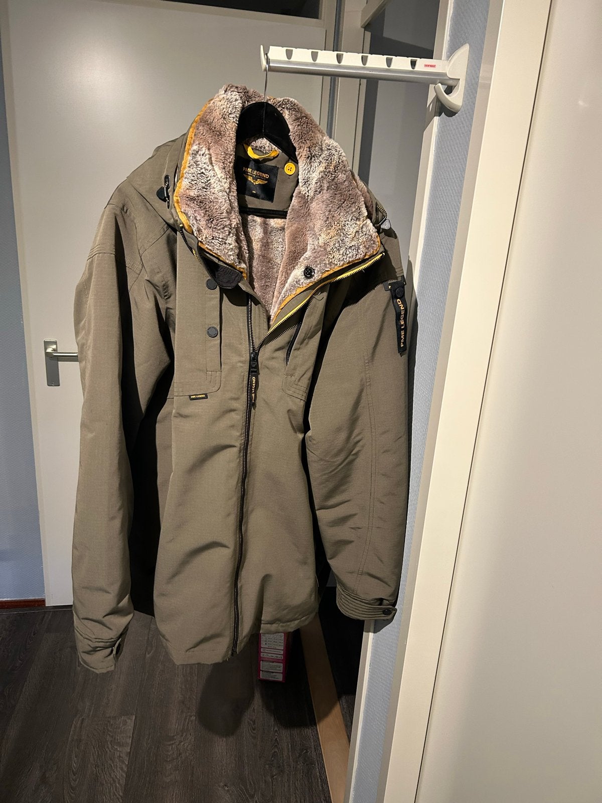 Heren winterjas met bontkraag - Maat xxxl, Ophalen of Verzenden, Zo goed als nieuw, Overige maten, Groen