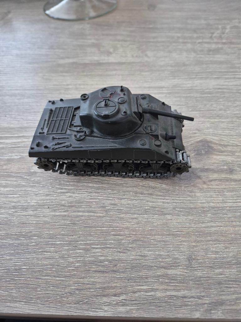 Sherman tank, Ophalen of Verzenden