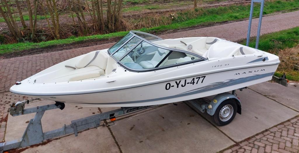 Maxum 1800 MX Bowrider BJ2006 met trailer, Ophalen, Gebruikt, Binnenboordmotor, 120 tot 200 pk