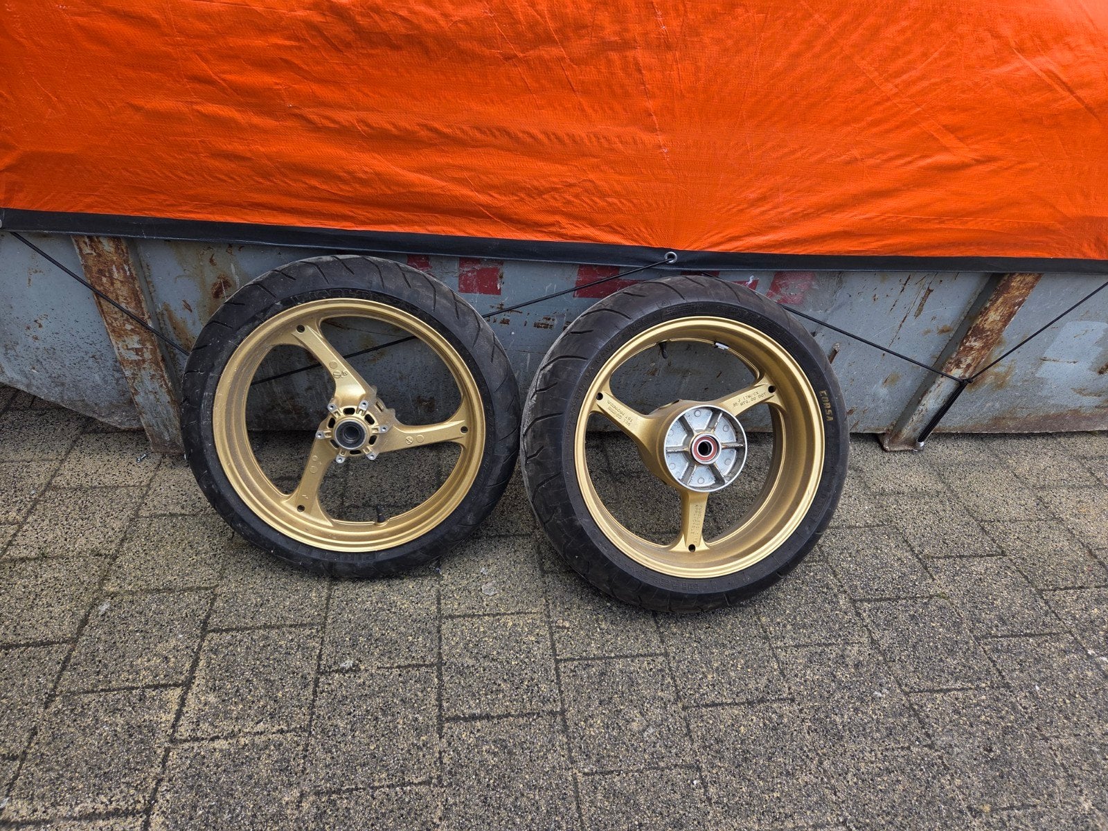 Velgen voor Honda CBR1000RR, Ophalen
