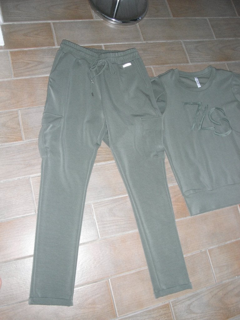 travelset broek+top/shirt sweater ZOSO groen/khaki mt 36/38, Maat 38/40 (M), Ophalen of Verzenden, Zo goed als nieuw, Lang