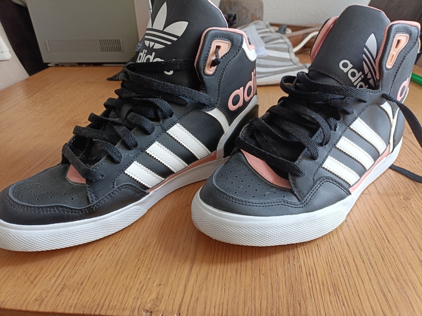 Adidas sneakers/schoenen, Kleding | Dames, Ophalen, Adidas, Nieuw, Sneakers of Gympen