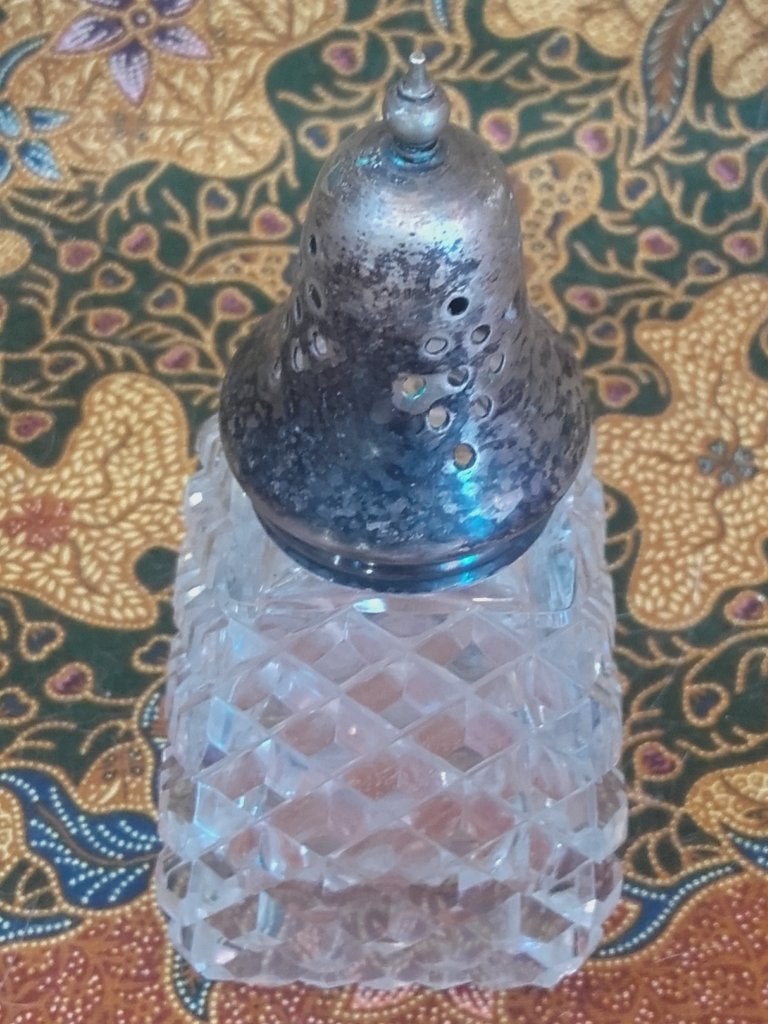 Mooie antieke Engelse strooier van kristal en silverplate., Antiek en Kunst, Ophalen of Verzenden