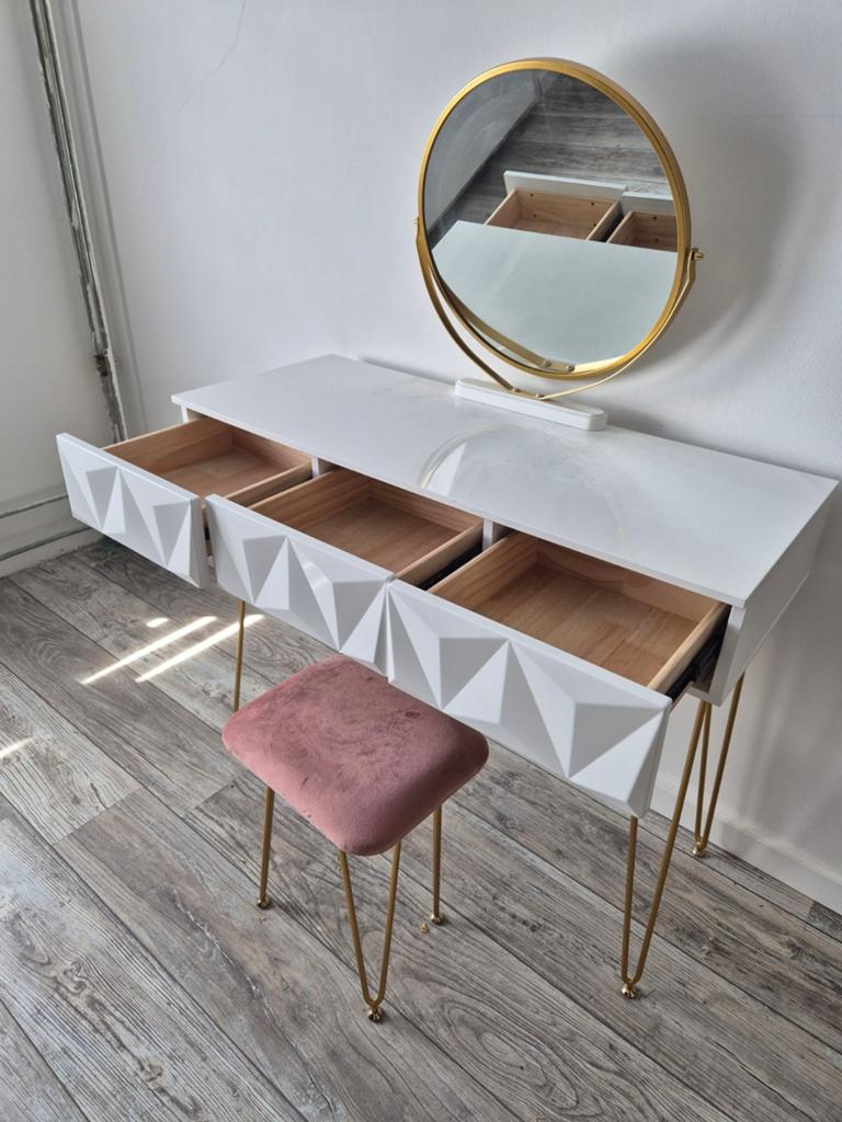 Kaptafel met spiegel (makeup table with mirror), Huis en Inrichting, Ophalen, Zo goed als nieuw, 50 tot 100 cm, Minder dan 100 cm