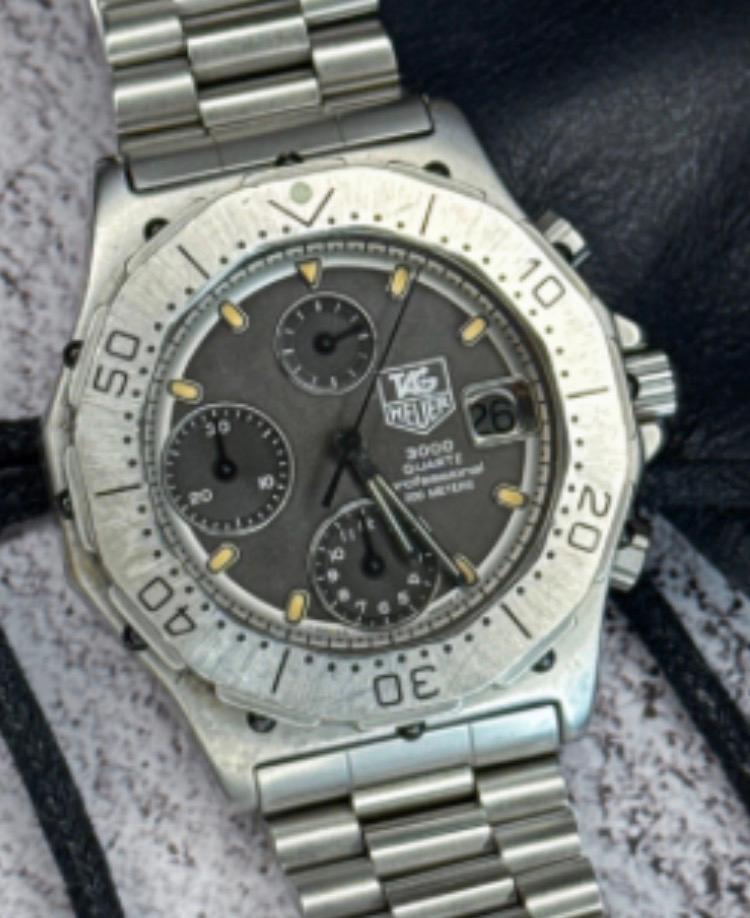 Heeft u een een Tag Heuer 3000  professional chronograph?, Sieraden, Tassen en Uiterlijk, Horloges | Heren, Ophalen of Verzenden