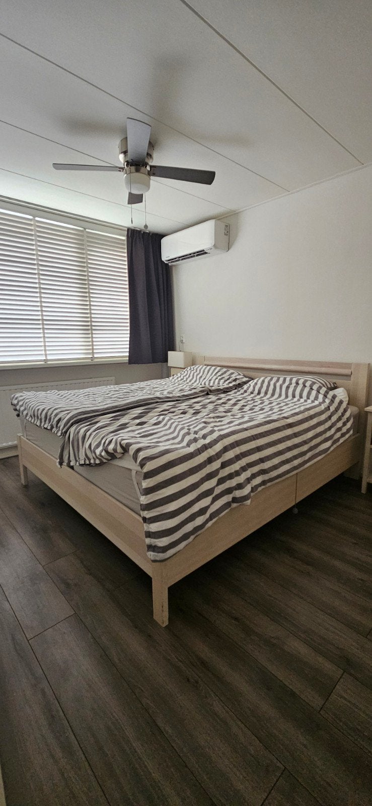 2 persoons bed incl 2 verstelbare Auping spiraalbodems., Huis en Inrichting, Ophalen, Gebruikt, Tweepersoons