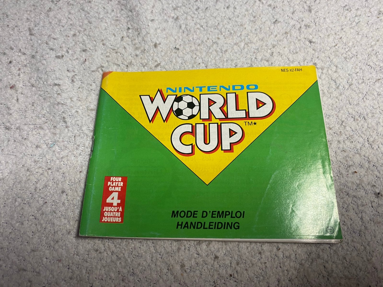Boekje World cup NES, Spelcomputers en Games, Games | Nintendo NES, 1 speler, Ophalen of Verzenden, Zo goed als nieuw, Vanaf 3 jaar