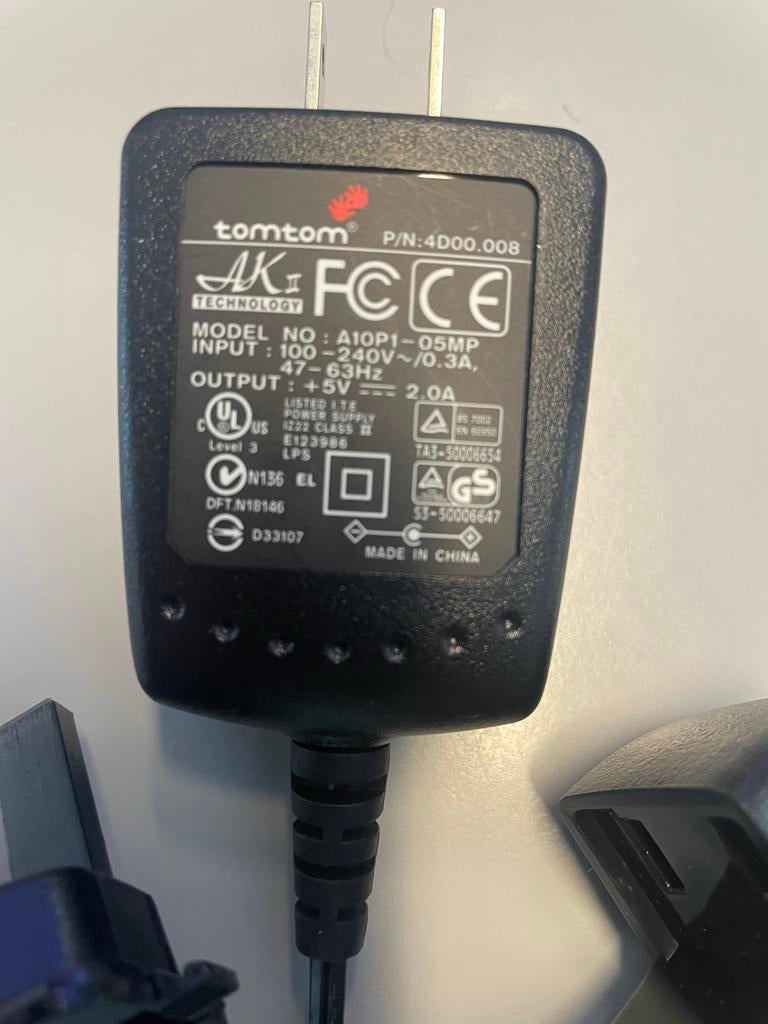 TomTom Oplader Adapter 5V 2A met EU/US stekkers, Ophalen of Verzenden, Zo goed als nieuw