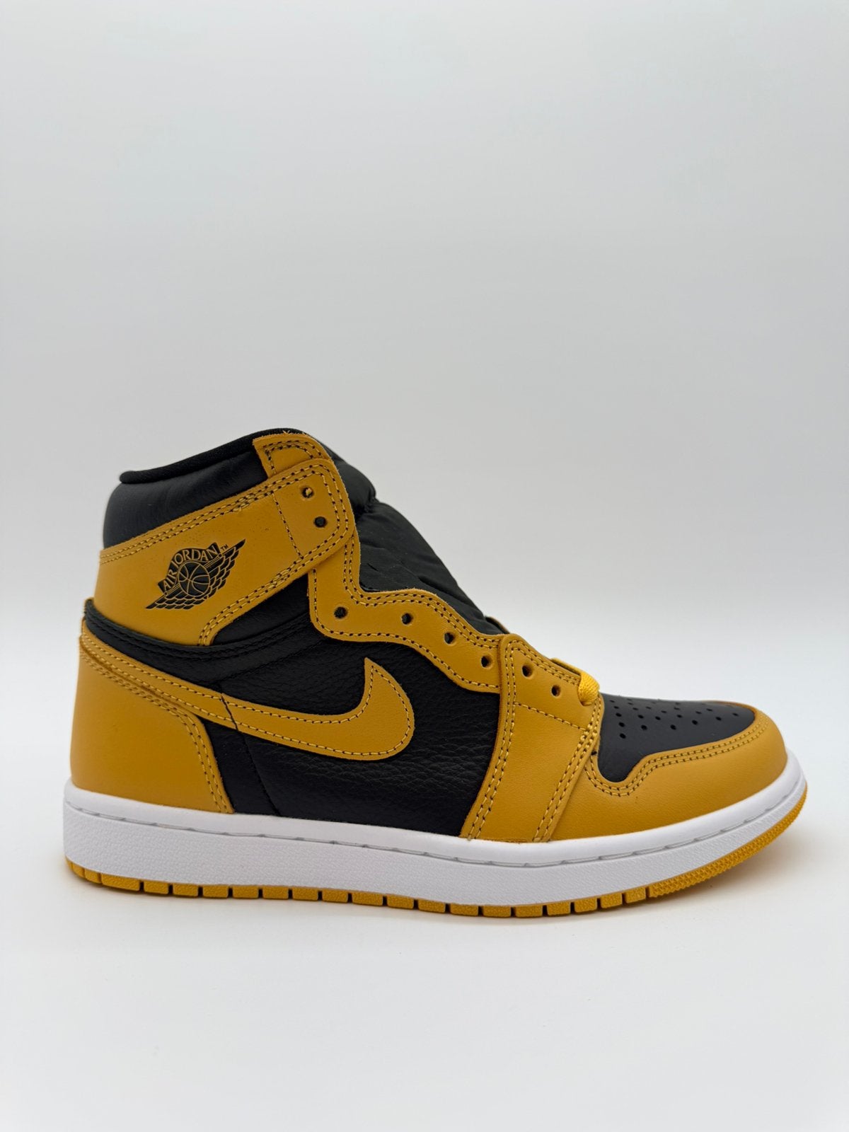 Nike Jordan 1 Retro High Pollen EU 38,5, Kleding | Dames, Schoenen, Flippr.info@gmail.com, Geel, 1213NL, Nieuw