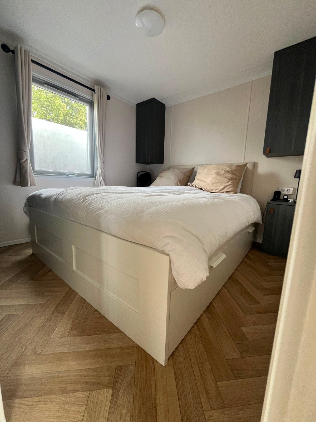 Ikea Brimnes bed 160x200 weinig gebruikt nog geen 2 jaar oud, Wit, Tweepersoons, Ophalen of Verzenden, Zo goed als nieuw