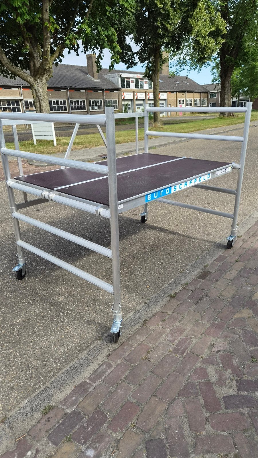 Te koop brede handige en nieuw  kamer steiger, Nieuw, Ophalen of Verzenden, Euroscaffold, Rolsteiger of Kamersteiger