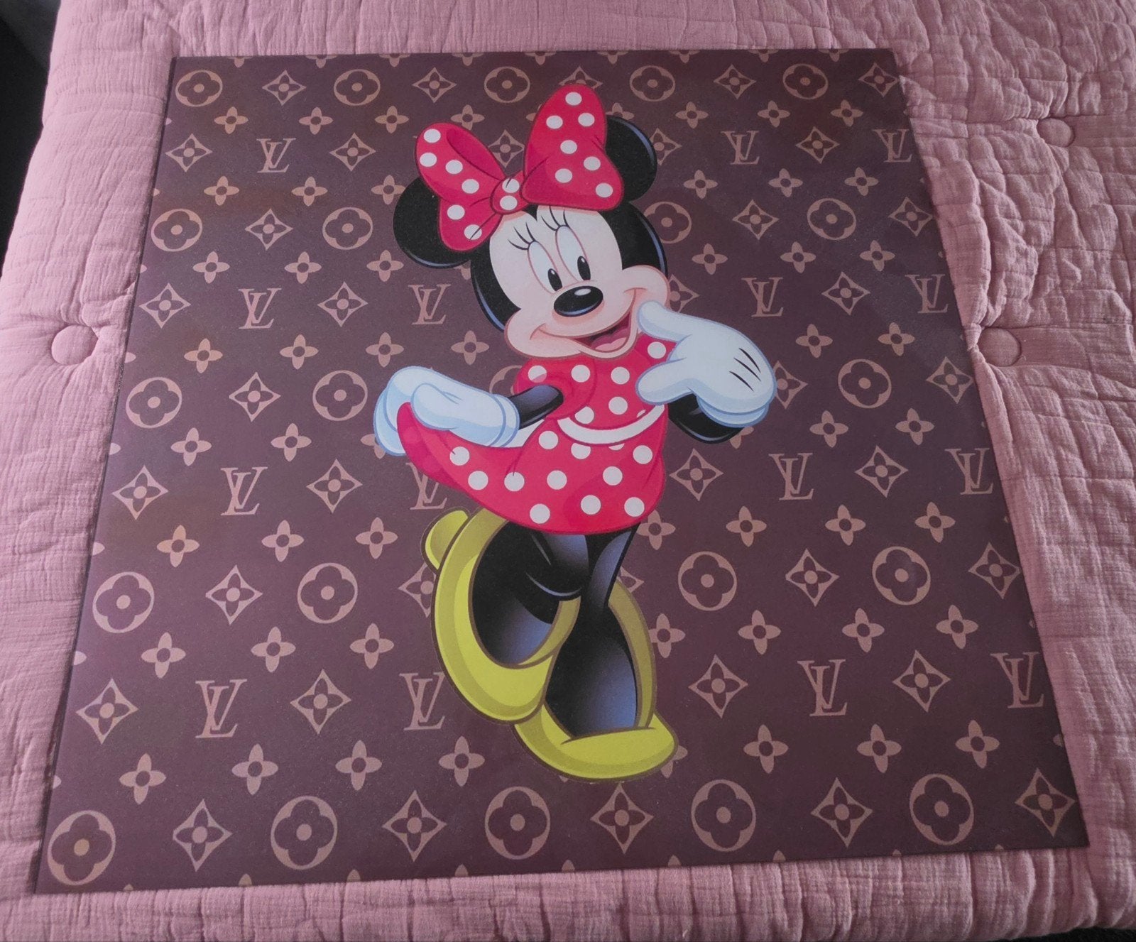 Glas Schilderij Louis Vuitton Minnie Mouse 100x100cm, Huis en Inrichting, Ophalen, Gebruikt, 75 tot 100 cm, 75 – 100