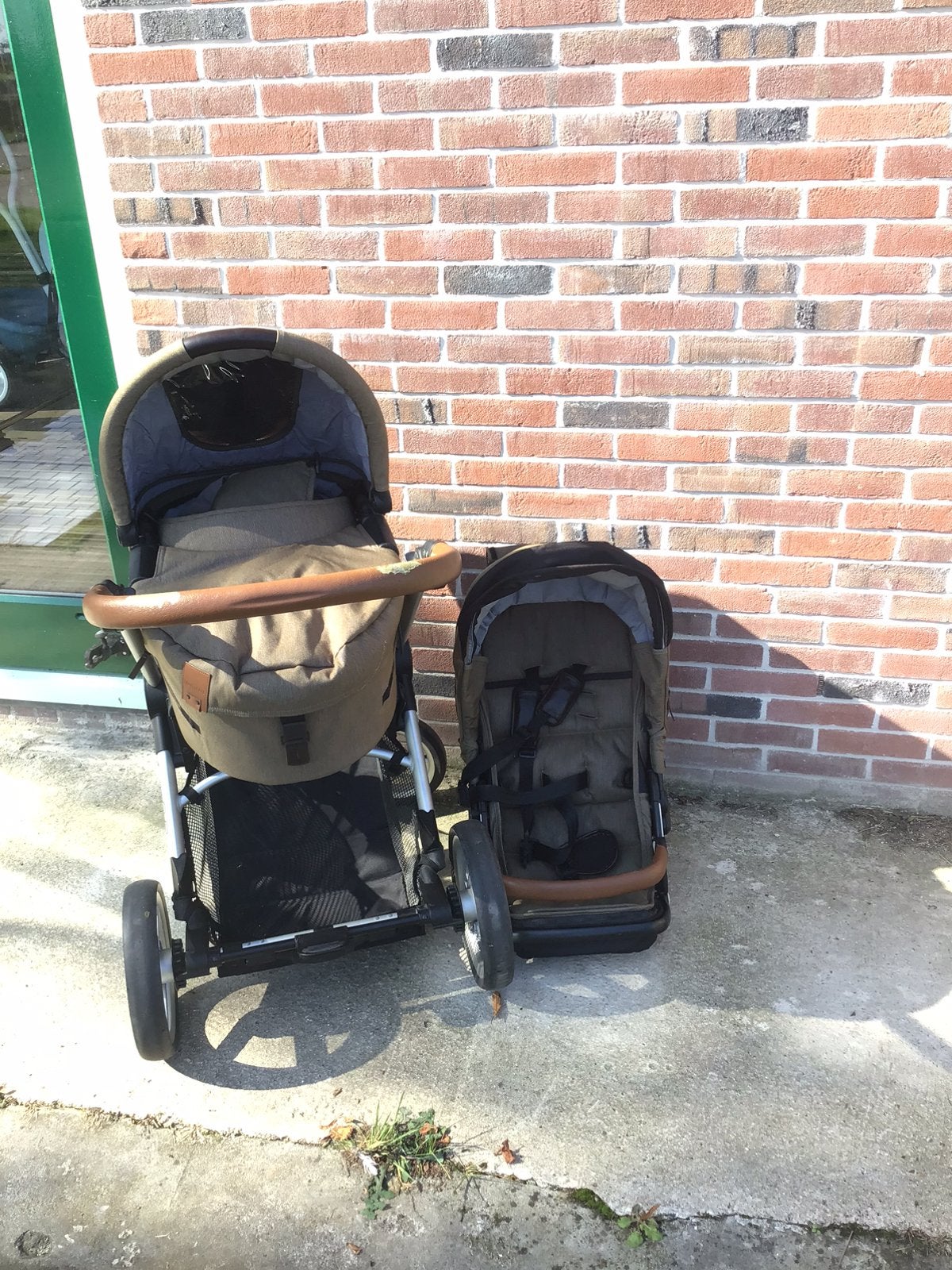 Mutsy kinderwagen compleet met voetenzak & 2 regenhoezen, Ophalen, Gebruikt, Combiwagen, Met reiswieg
