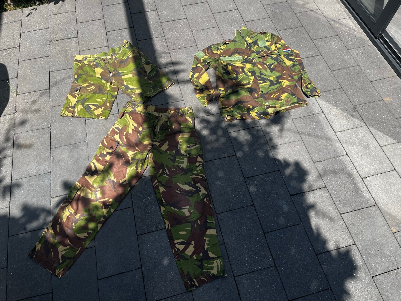 Unisex KL Militair Camouflage Pak - Broek, Korte Broek & Jas, Ophalen, Gedragen, Maat 46 (S) of kleiner, Groen