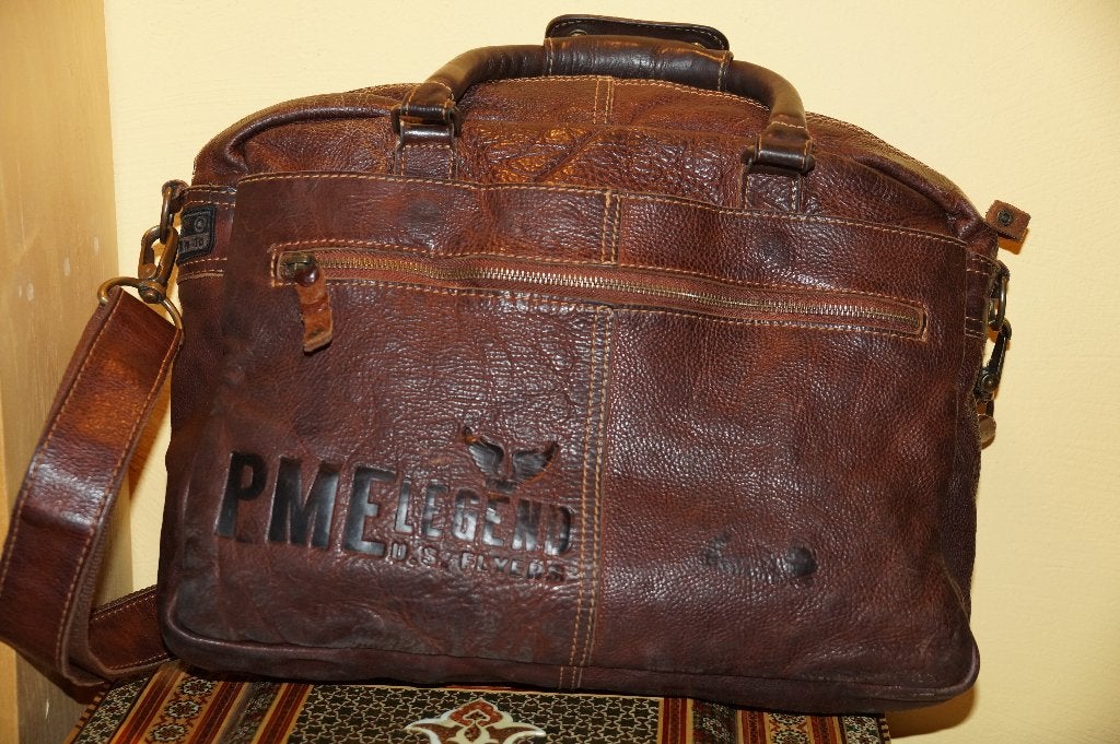 PME Legend Leren schoudertas als Nieuw, Ophalen of Verzenden, Zo goed als nieuw, Bruin