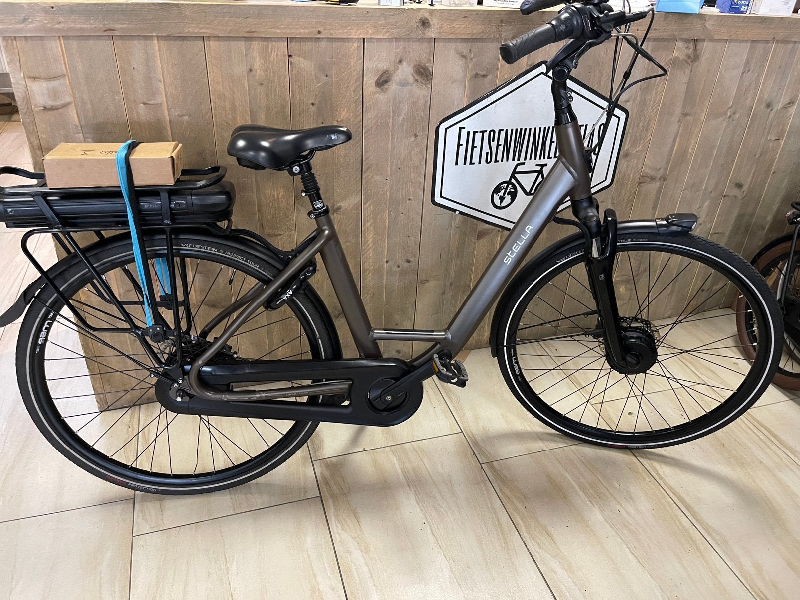 Stella Livorno elektrische 28 inch 8V maat 50 cm, Overige merken, Minder dan 10 versnellingen, Ophalen of Verzenden, Zo goed als nieuw