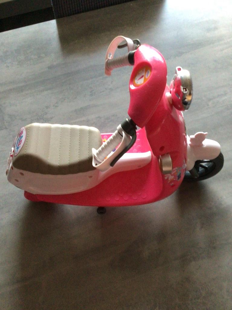 Babyborn scooter, Ophalen of Verzenden, Zo goed als nieuw, Afstandsbediening