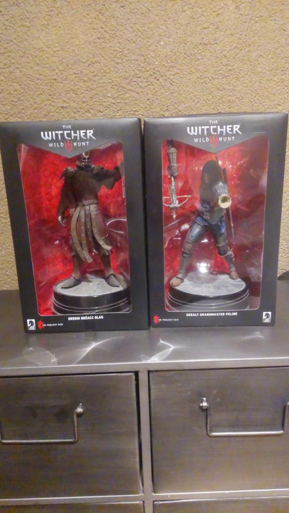 Witcher figure darkhorse geralt feline en eredin, Ophalen of Verzenden