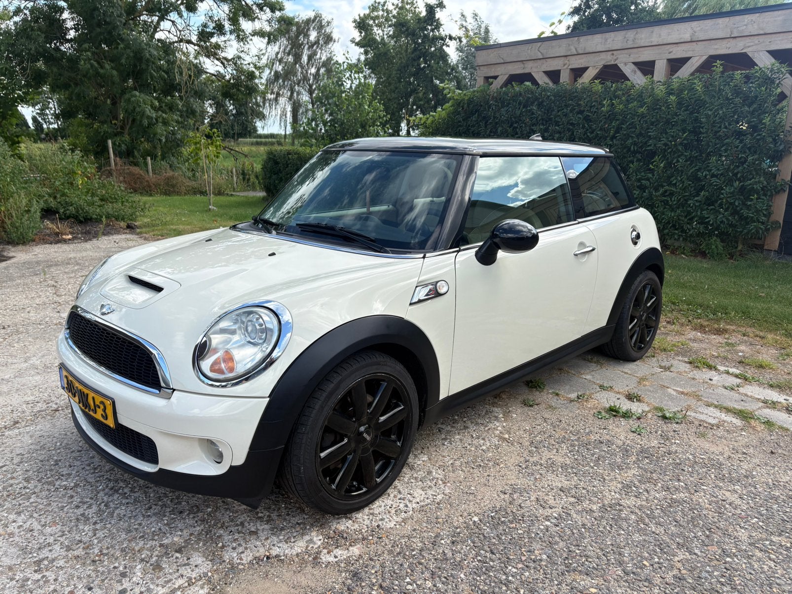 Mini 1.6 16V Cooper S 128KW 2007 Wit apk tot 08-2027, Auto's, Voorwielaandrijving, Beige, 4 cilinders, 4 stoelen