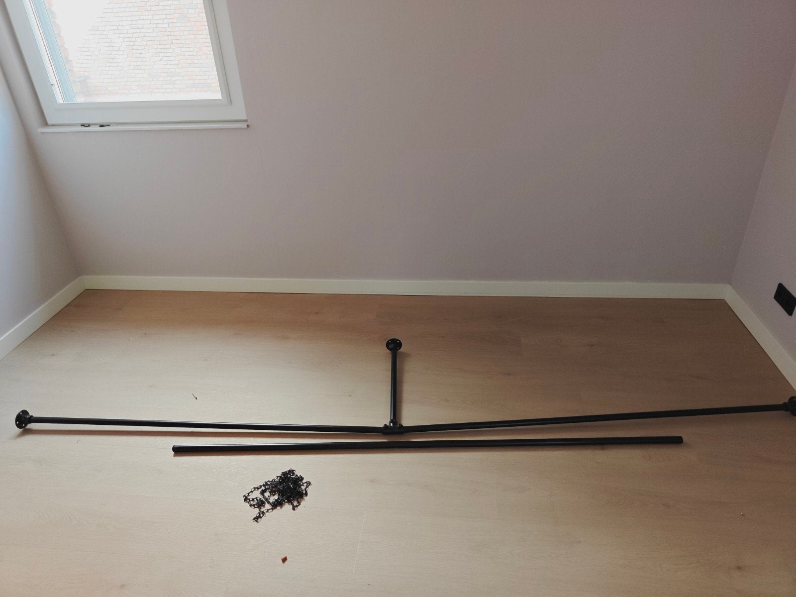 kledingrek voor aan muur/plafond, Ophalen, Zo goed als nieuw