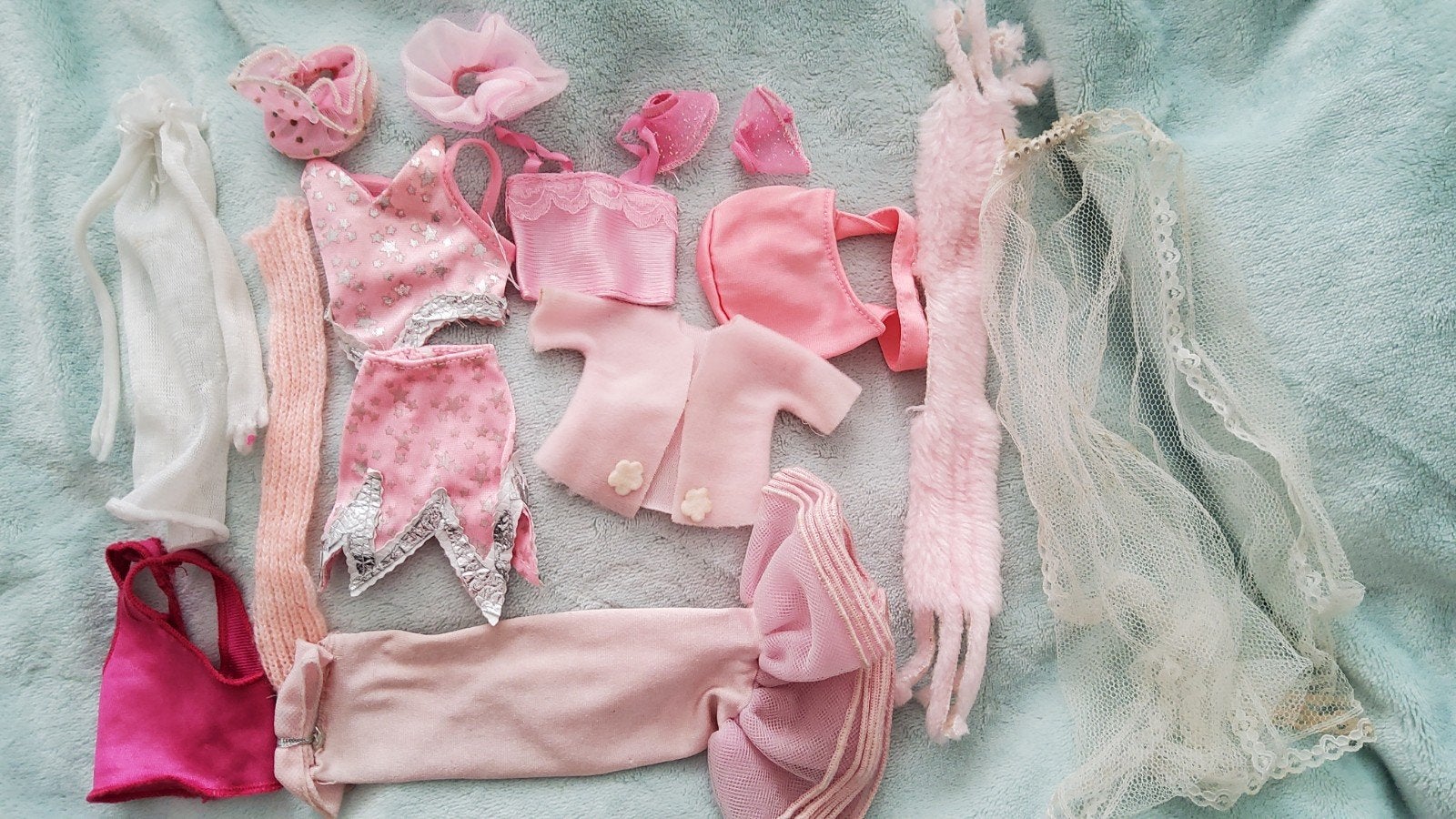 Vintage Barbie Mattel tienerpop roze outfit avondjurk tas., Ophalen of Verzenden, Zo goed als nieuw, Fashion Doll