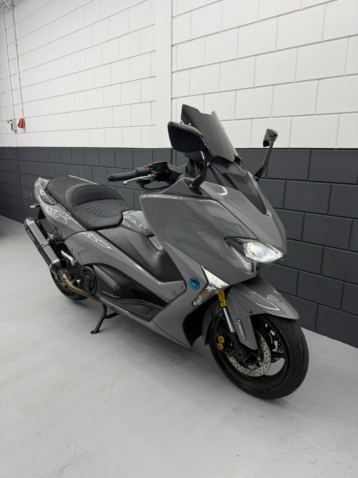 Yamaha TMAX 530 DX 2017 Nardo Grey Vol Opties T-max 11.300KM, Fietsen en Brommers, Ophalen