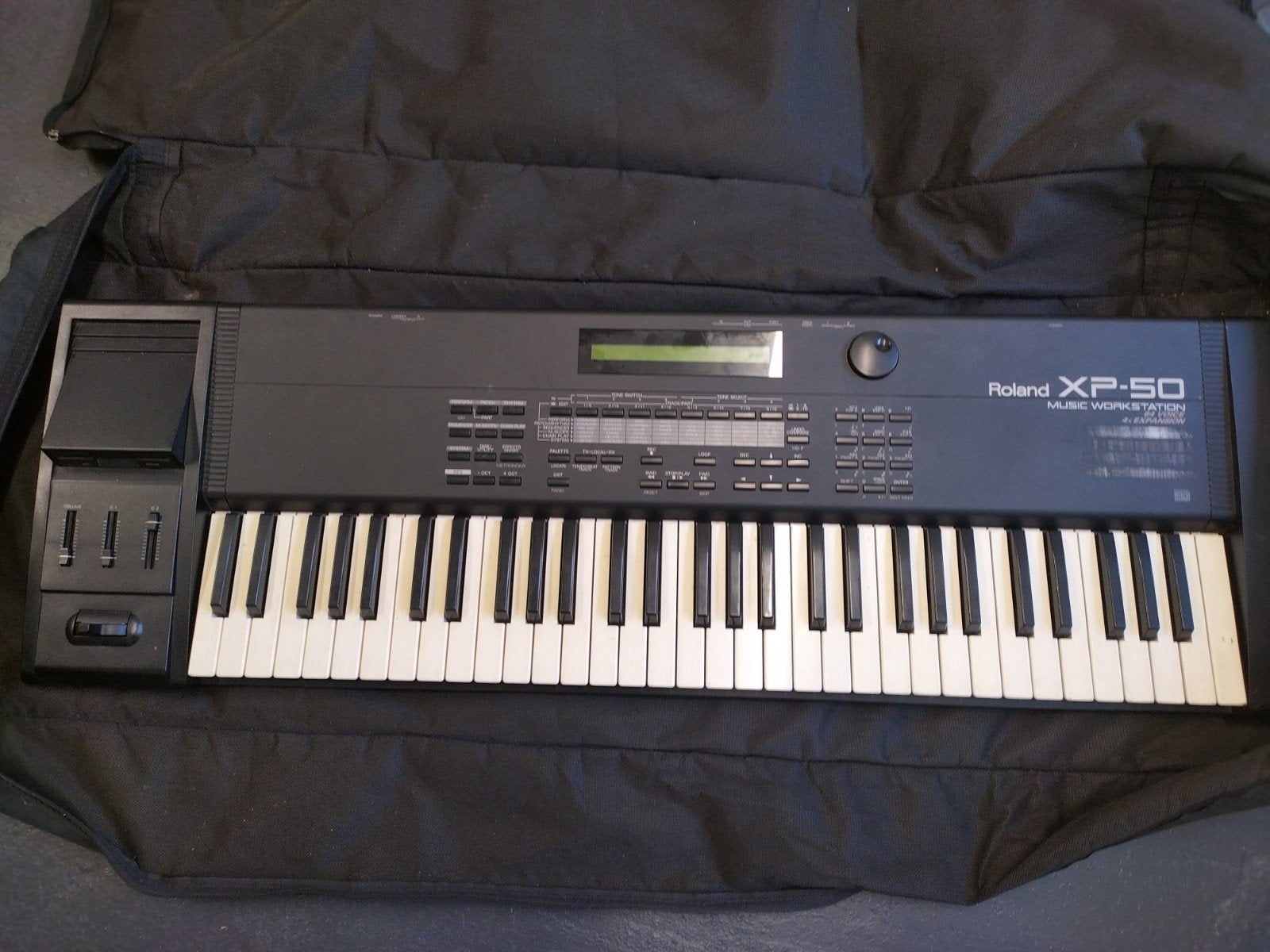 Roland XP-50 Music Workstation Synthesizer, Muziek en Instrumenten, Ophalen, Roland, Midi-aansluiting, 61 toetsen