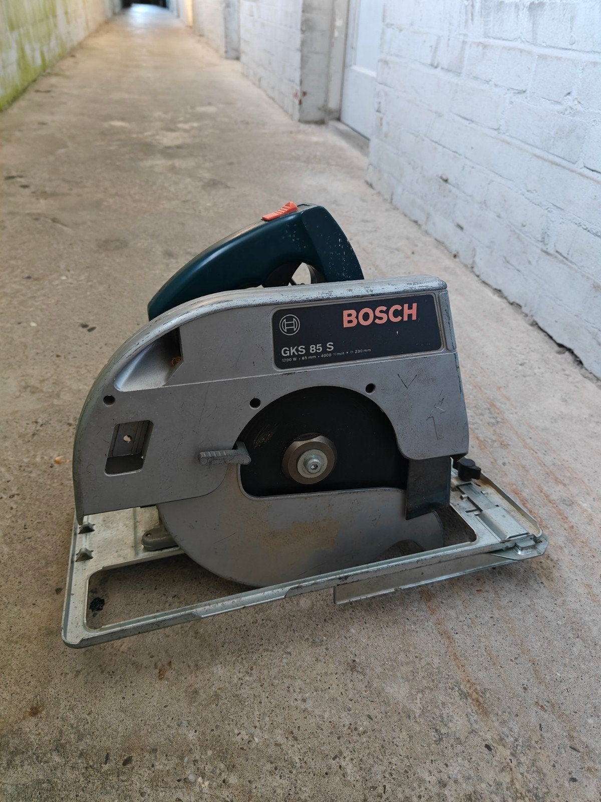 Bosch GKS 85 S Cirkelzaag - Krachtig en Betrouwbaar, Ophalen, Gebruikt, Cirkelzaag, 70 mm of meer